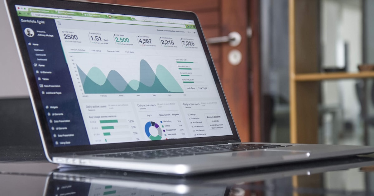 Informationsarchitektur und Content-Strategie auf einem SEO-Planungsdashboard